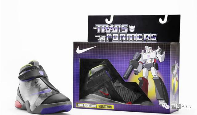 超炫酷变形金刚,标志是变形金刚的球鞋