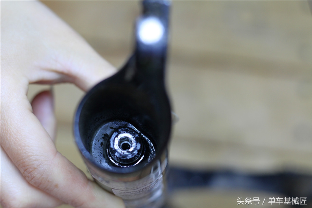 再见Marzocchi马祖奇——某年莫月末日某型号的气叉保养