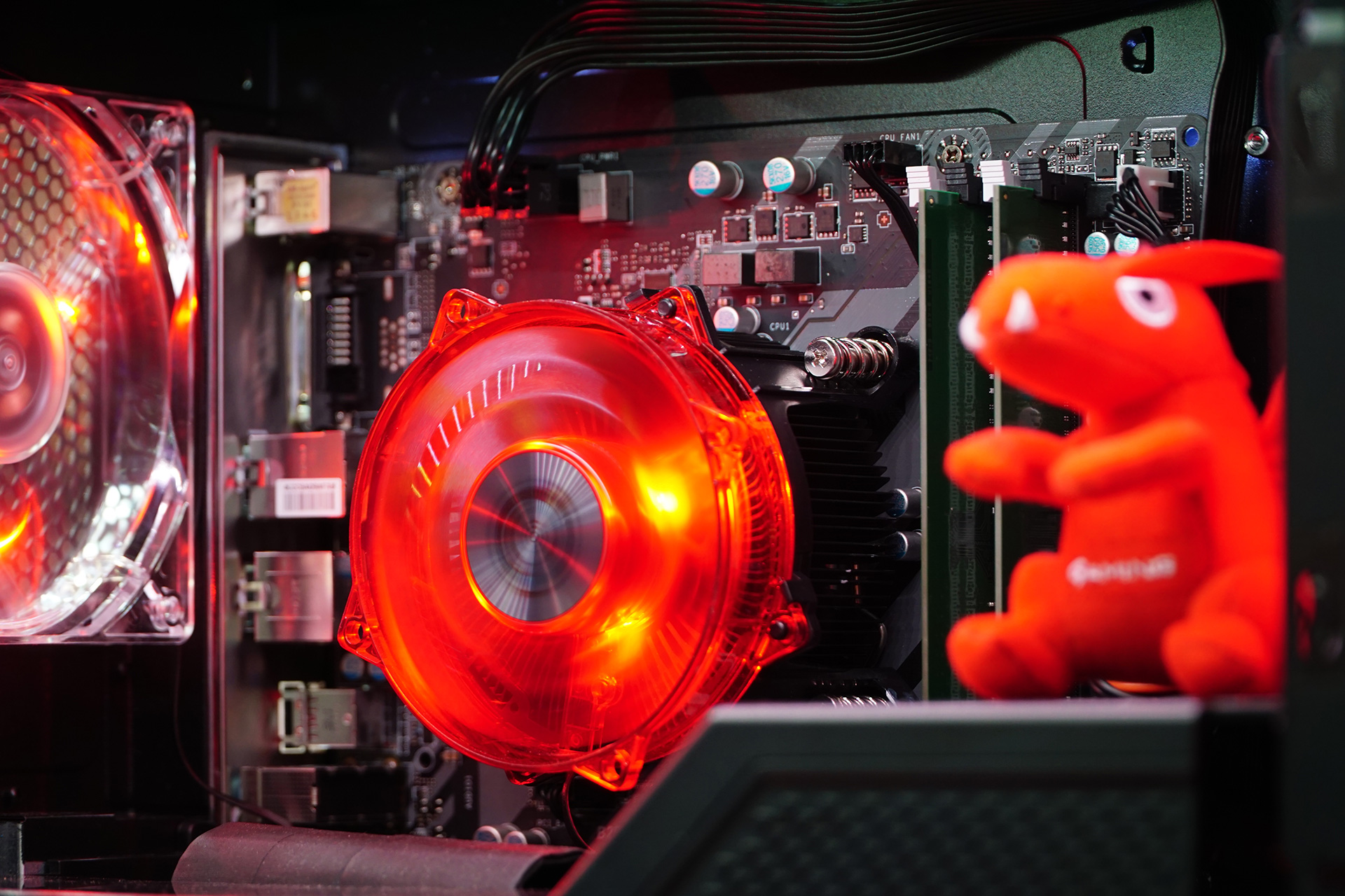 无限与涡旋首度登场台北电脑展微星电竞整机带来全新理念