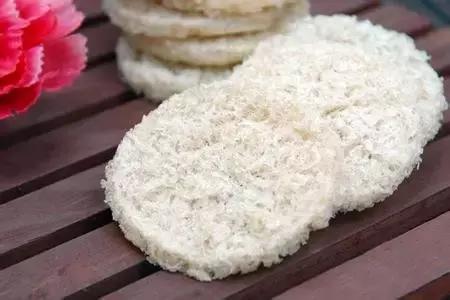 燕窝是哪种金丝燕的巢,金丝燕窝有什么成分