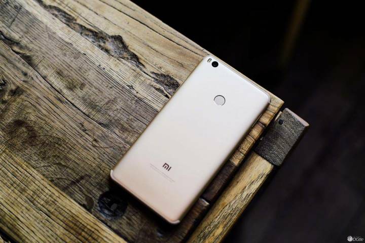 小米MAX2还值得购买吗,小米max2大屏玩游戏