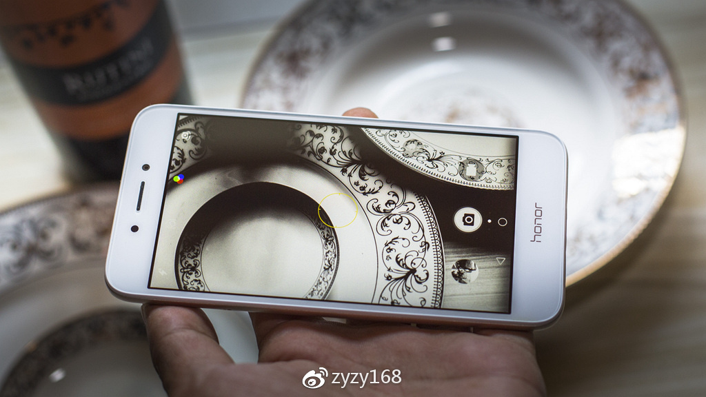 荣耀畅玩716g多少钱,1099元荣耀畅玩30plus