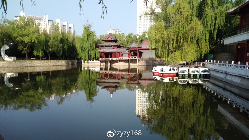 荣耀畅玩716g多少钱,1099元荣耀畅玩30plus