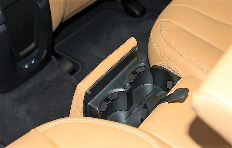 沃尔沃v40试驾视频胖哥,试驾沃尔沃v40对比高尔夫