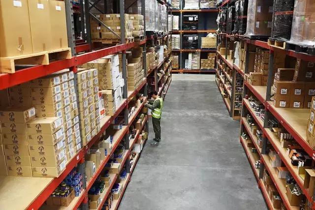 黑马！华人留学生创业仅两年，就斩获新中贸易大奖！