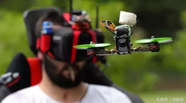 与梅西在VR中对战会动的照片一秒让你脱离麻瓜世界