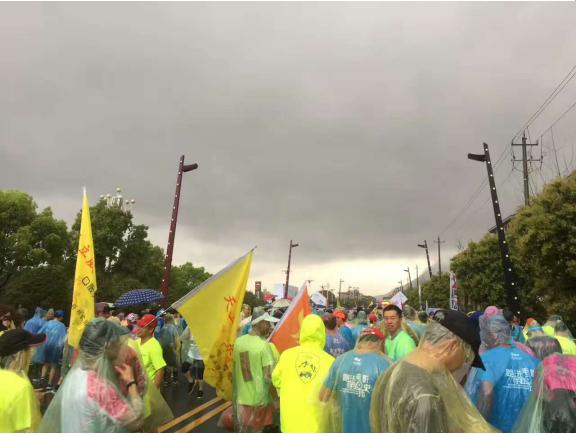 中国白血病女孩征服世界徒步排名首位的安娜普纳大环线,ACT