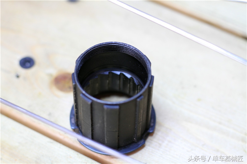 花鼓轴承拆卸技巧,拆滚珠花鼓需什么工具