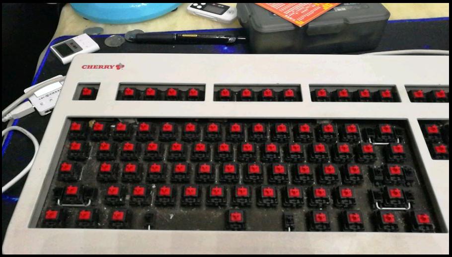 机械键盘如何清理比较干净,机械键盘维护和清理