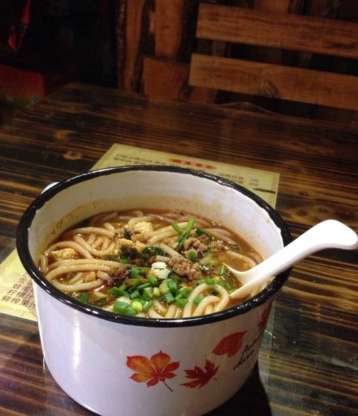 潮玩美食打卡点,潮玩要不断超越消费者的心智