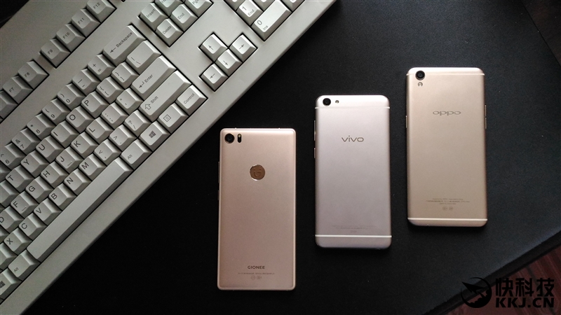 2599元！金立S10体验评测：全球首款四摄像头手机