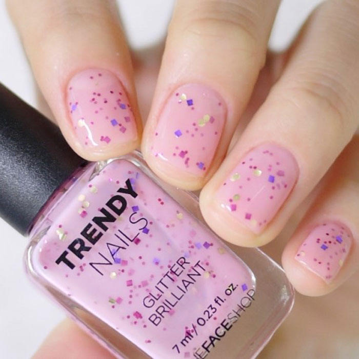 桃花滚滚来｜万事俱备，只欠美甲