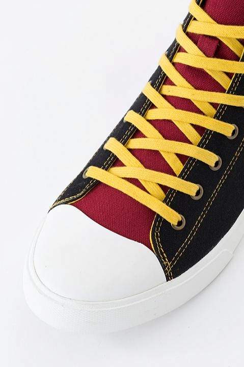 *杀暗**教室《杀老师帆布鞋》穿上它会是什么感觉呢？