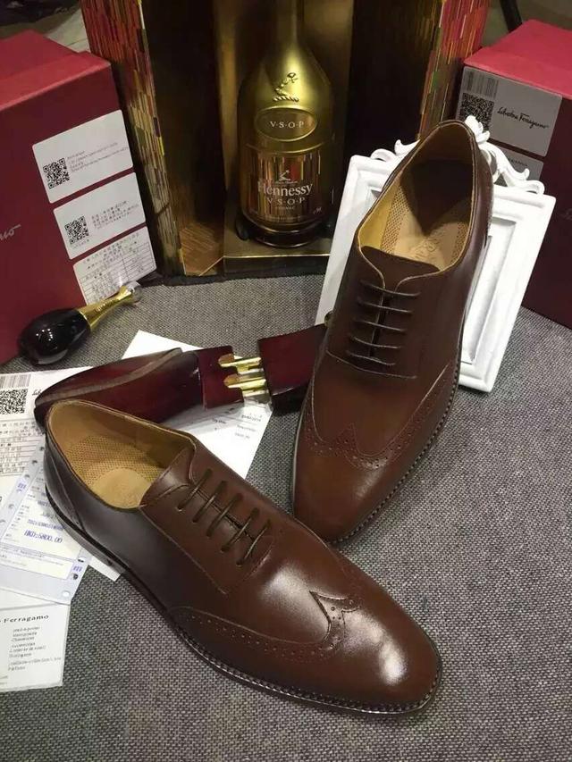 世界皮带十大奢侈品牌图案 (世界十大奢侈女包品牌排行榜)