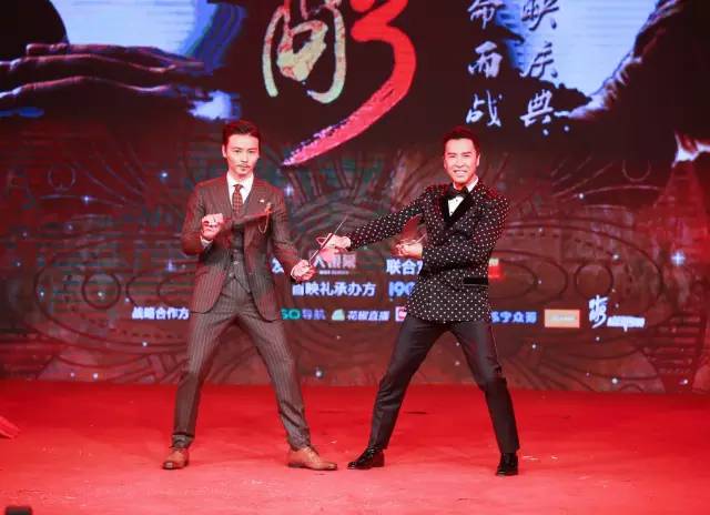 甄子丹儿子跆拳道红带，张晋被女儿“甜蜜家暴”，功夫二代太厉害