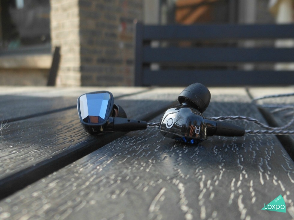 颜值出纵、音质并重-----阿思翠GX40