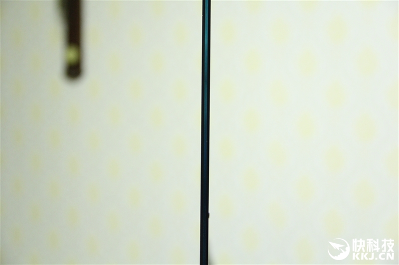 小米电视455英寸评测：4K+4.9mm极致超薄