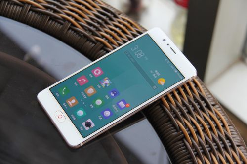 努比亚可弯柔性屏手机评测,努比亚后置双摄手机