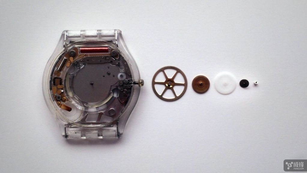 applewatch与传统腕表的区别,applewatch陶瓷和不锈钢重量