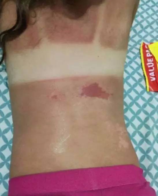 给娃买的防晒霜让一岁宝宝扔了,香蕉船防晒霜儿童