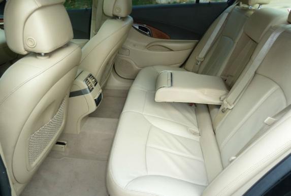 12款别克2.4自吸君越,12款君越2.4排量豪华版测评