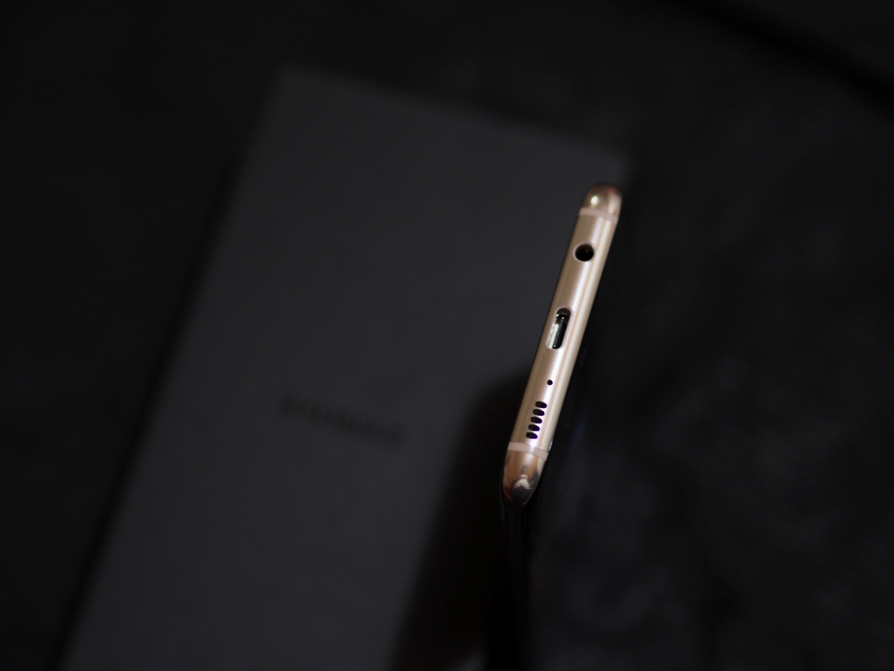 三星盖乐世S8怎么全屏,三星盖乐世s8现在值多少钱