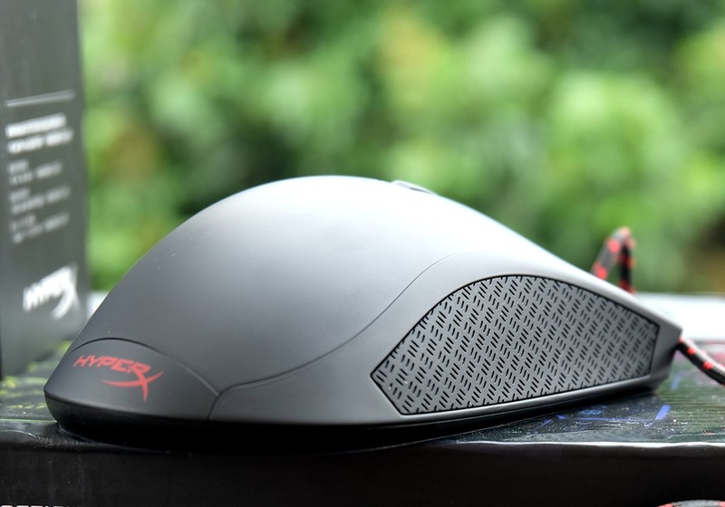 实力战将HyperXPulsefireFPS鼠标体验