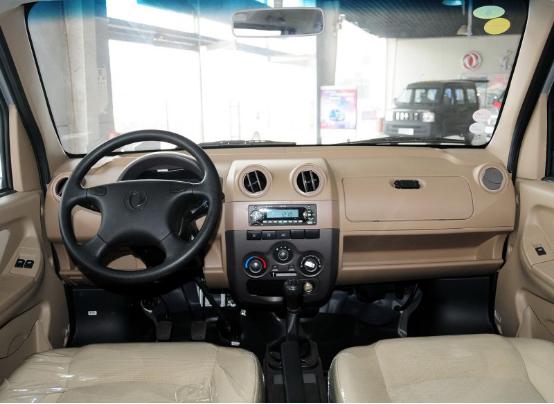 全副武装民用越野车,外观硬派越野车30万左右