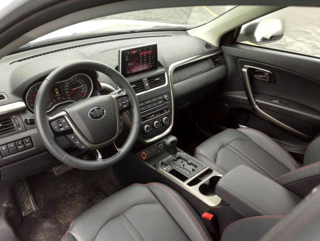 试驾奔腾x80,动力强劲测评