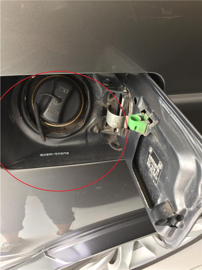 11万钱x5能买吗,10款宝马x5和11款宝马x5区别