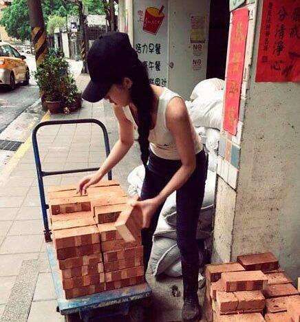 韩服dnf格兰迪搬砖收益,dnf90格蓝迪搬砖工作