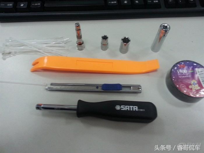 没钱买高配只能自己动手了！科鲁兹车主加装大屏导航倒车影像