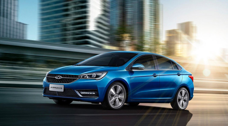 第四代帝豪和艾瑞泽5plus怎么选,自动挡帝豪和手动挡帝豪哪个耐用