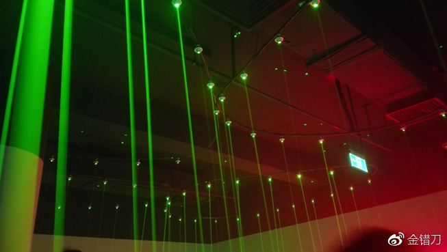 实体店也“蹭”科技热门！国美建了全球首家专业VR影院，不卖门票图啥