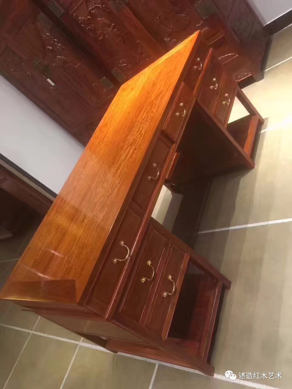 如何鉴别真假缅甸花梨手串,真假缅甸花梨的辨别方法