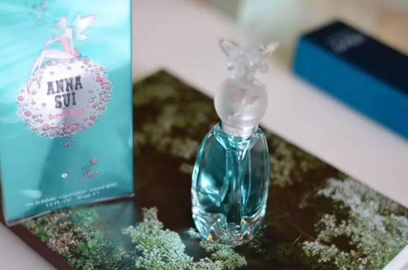 安娜苏独角兽香水属于什么档次,安娜苏美人鱼香水和独角兽香水