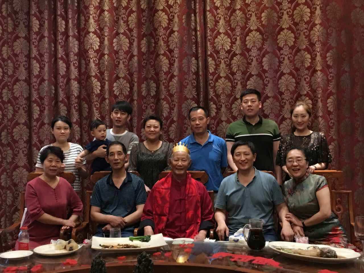 把爱与温暖留给家人,把挚爱留给亲人