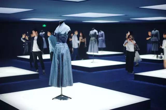 dior设计总监为什么这么受欢迎,dior为什么这么受欢迎