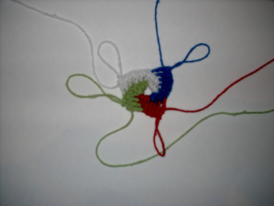 钩小鱼圆坐垫教程,钩小熊坐垫教程