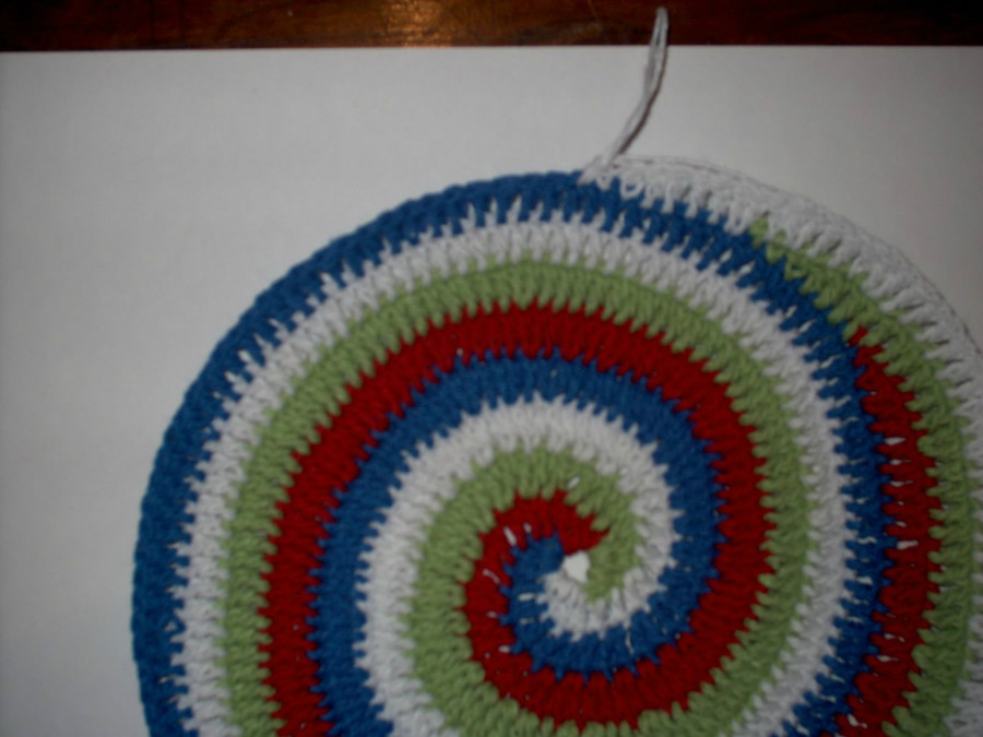 钩小鱼圆坐垫教程,钩小熊坐垫教程