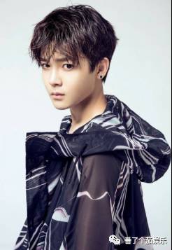 侯明昊鹿晗撞脸视频,侯明昊和鹿晗长得很像