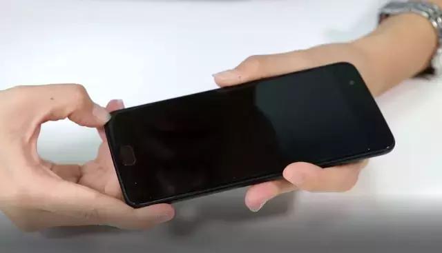 现在一加5值得购买吗,一加5是否值得入手