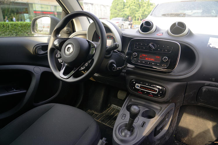 扫码的共享汽车,扫码式的共享汽车