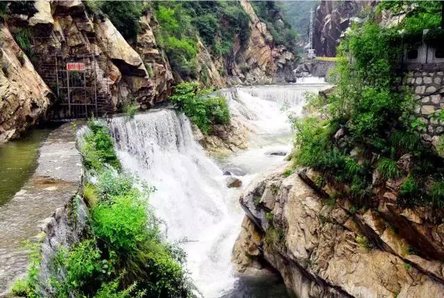 暑假爬华山需要准备什么,暑假周末登华山的人更多吗