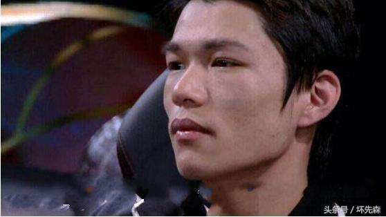 网友四段话描述四位电竞选手，打工作，真的太难