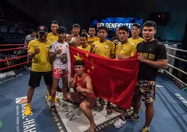 中国小将擂台打倒日本选手,中国小将逆转罗马