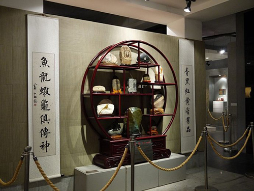 千万别卖石头给朋友，不然你会后悔的！