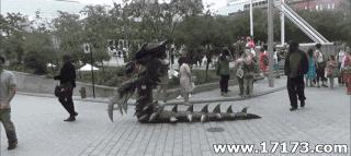 排队2小时玩2分钟值吗,游戏1分钟排队1小时