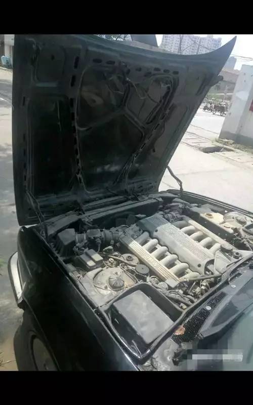 宝马2019款750发动机如何,2018款宝马750v8是什么发动机