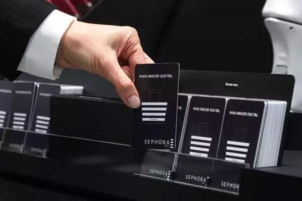 丝芙兰门店和官网买有什么区别吗,丝芙兰的智能门店